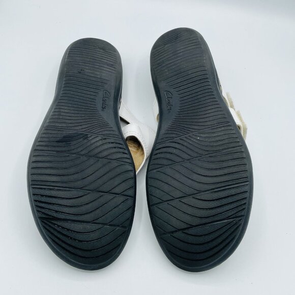 Clarks Womens Sandals Size 11 M White Flower Floral Thong Flip Flops Comfort - Picture 9 of 11